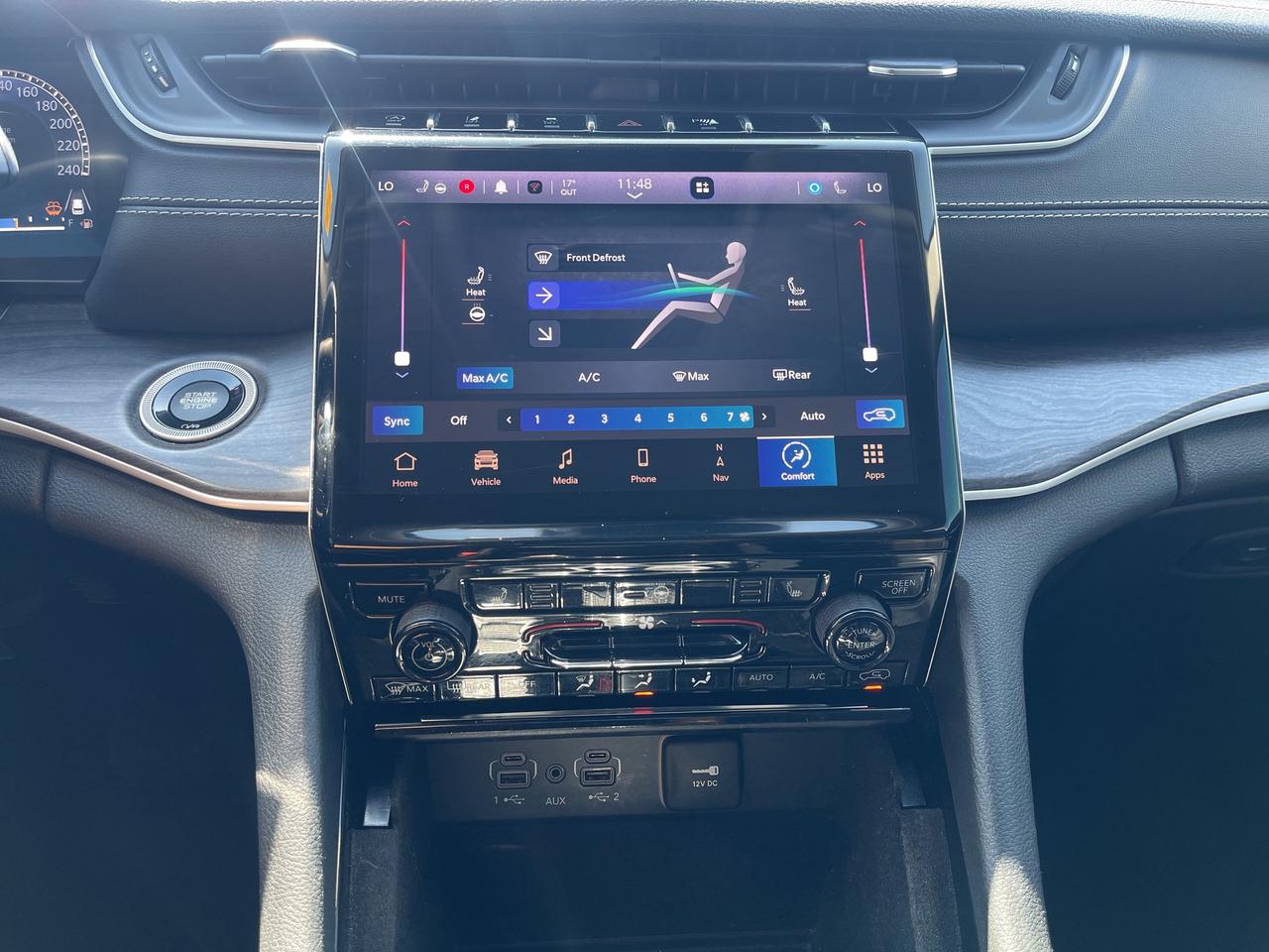 2022 Jeep Grand Cherokee NAV / HEATED SEATS / REMOTE START Photo