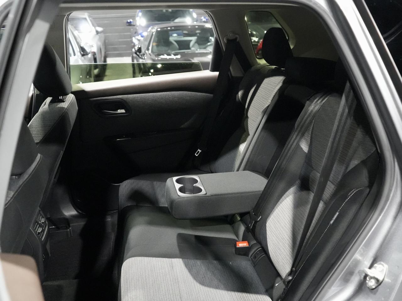 2023 Nissan NissanRogue SV Moonroof Photo