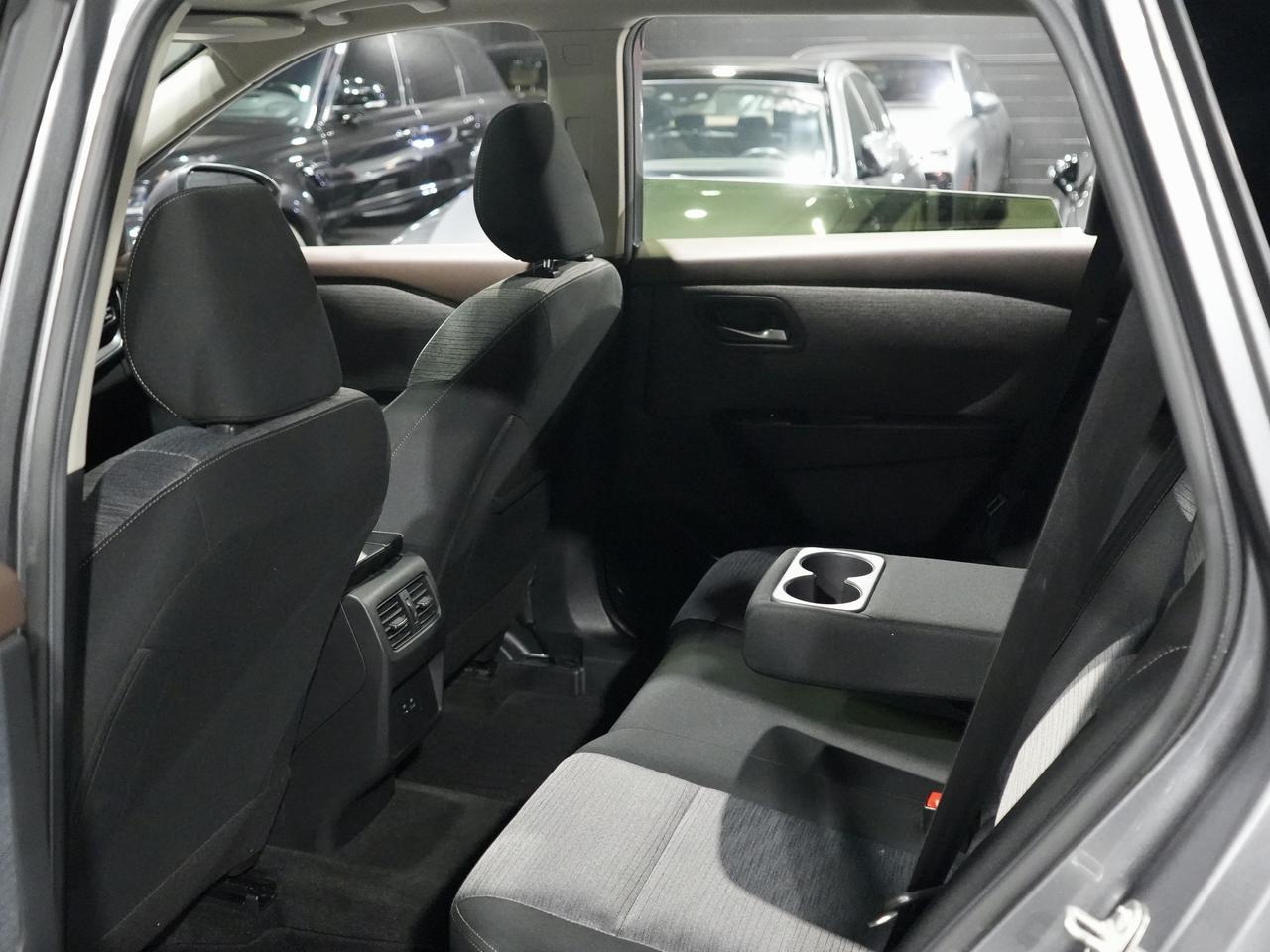 2023 Nissan NissanRogue SV Moonroof Photo