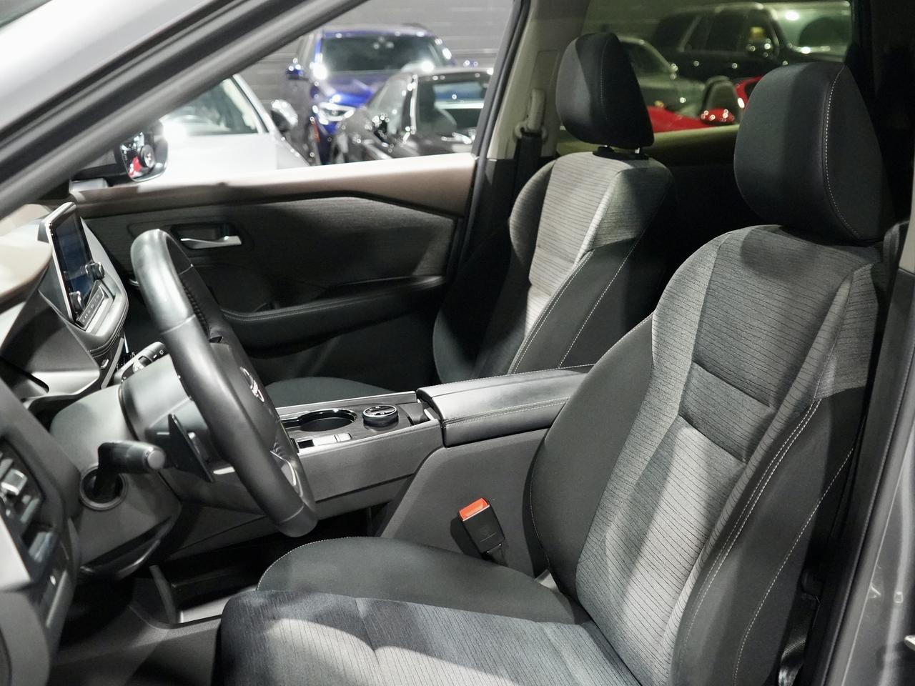 2023 Nissan NissanRogue SV Moonroof Photo