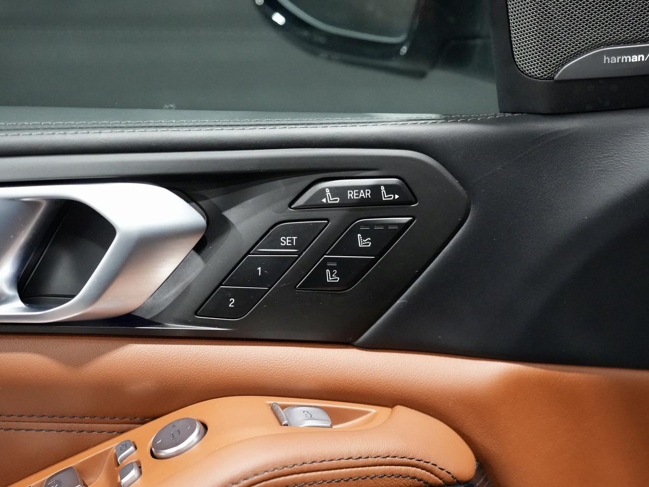 2021 BMW X7 BMW M50i Photo