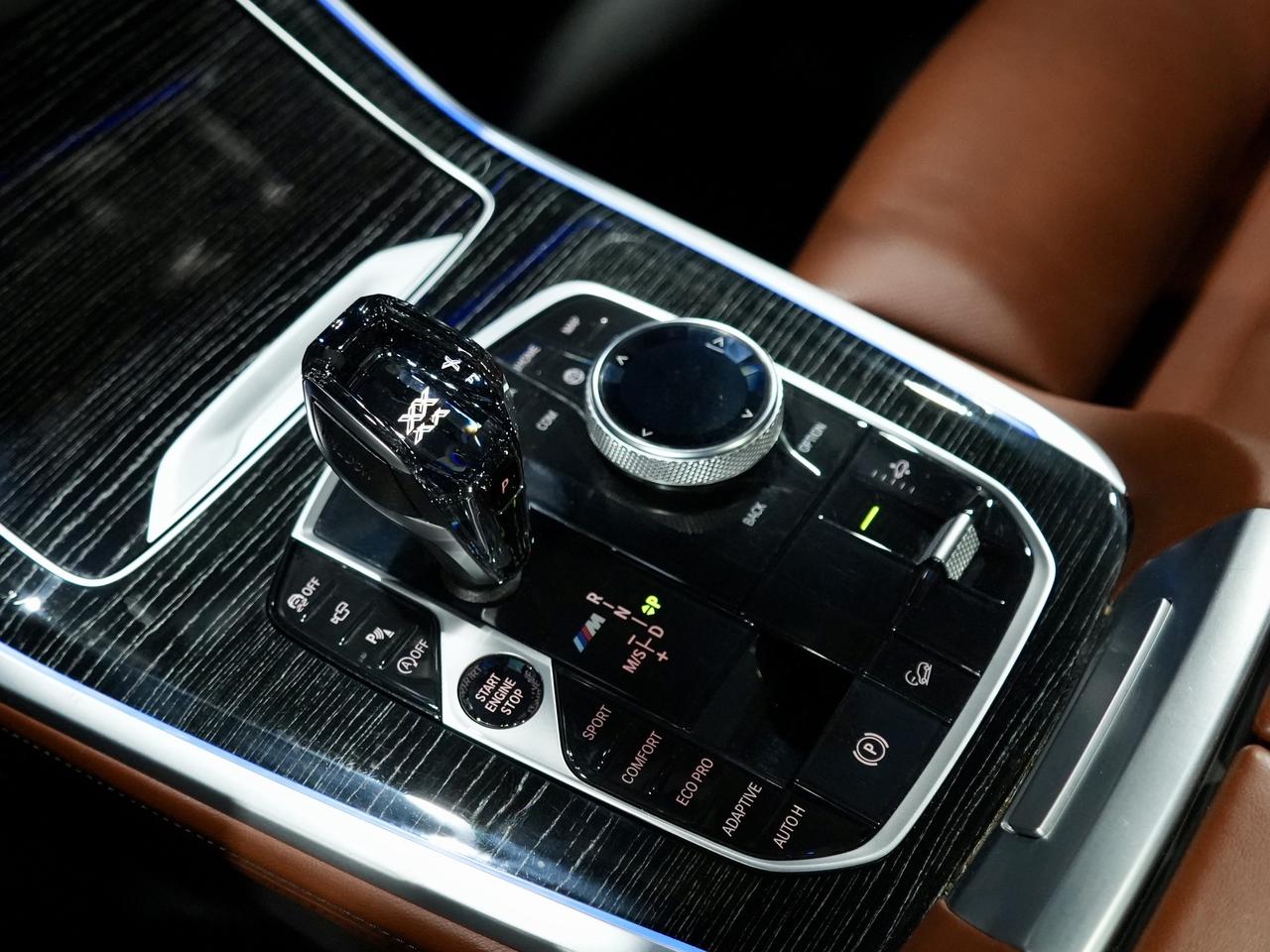 2021 BMW X7 BMW M50i Photo