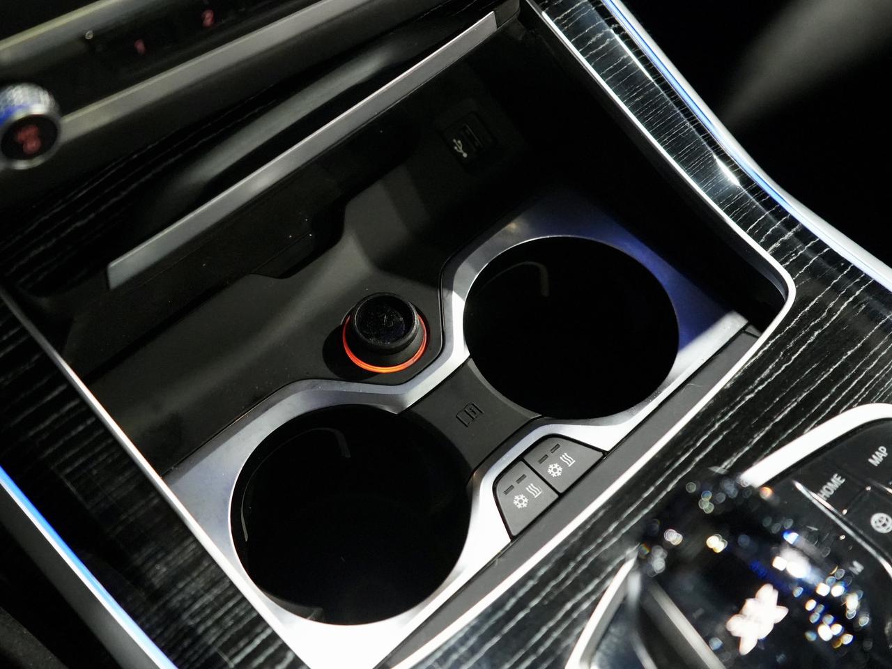 2021 BMW X7 BMW M50i Photo