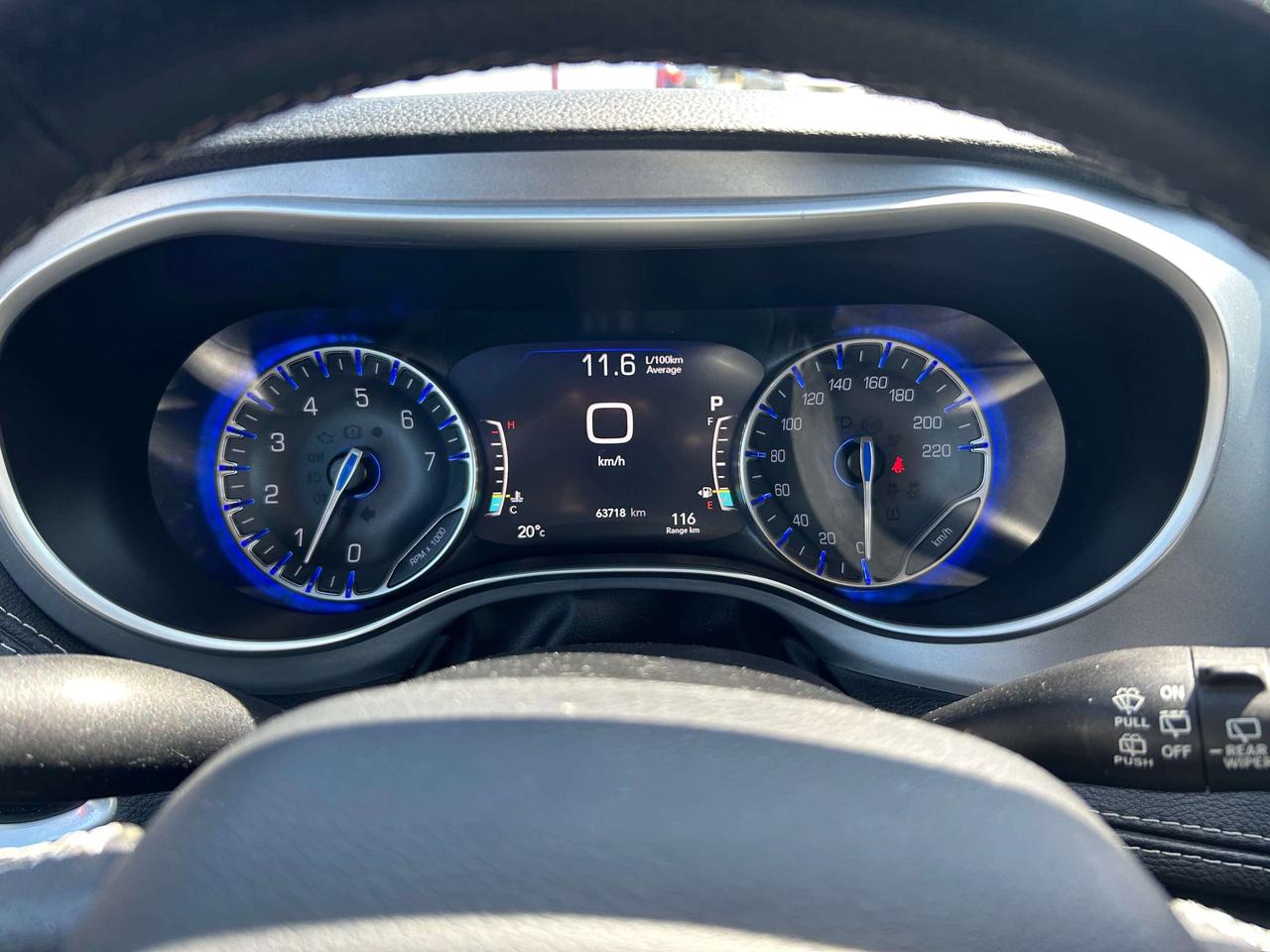 2020 Chrysler Pacifica LTD, 8 PASS, REMOTE START, HEATED/ COOLED LEATHER! Photo