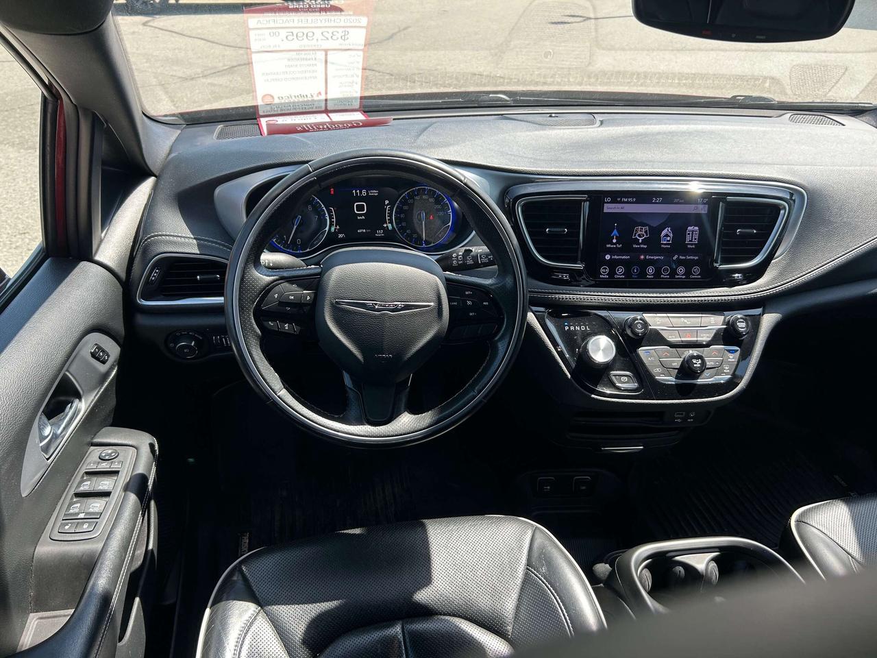 2020 Chrysler Pacifica LTD, 8 PASS, REMOTE START, HEATED/ COOLED LEATHER! Photo