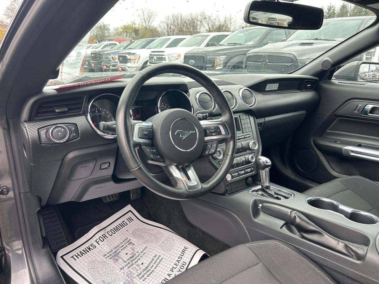 2017 Ford Mustang 3.7L, AUTO, REMOTE START, BACK UP CAMERA, CLOTH! Photo