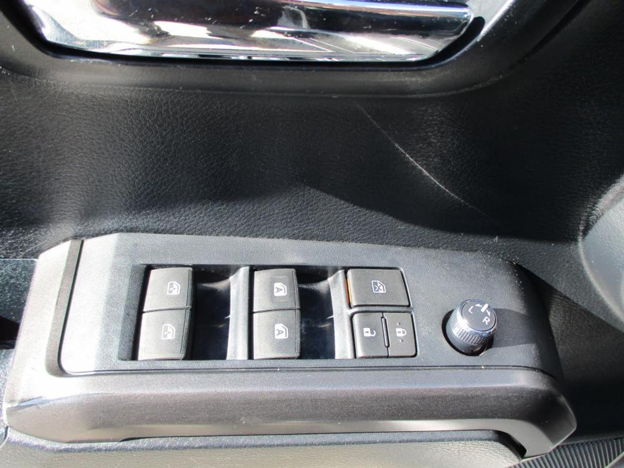 2018 Toyota Tacoma TRD SPORT 4X4 Photo