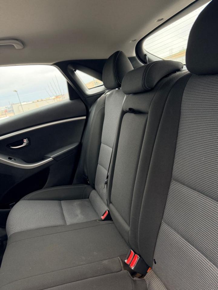 2014 Hyundai Elantra GT 5dr Hatchback Automatic GL Photo