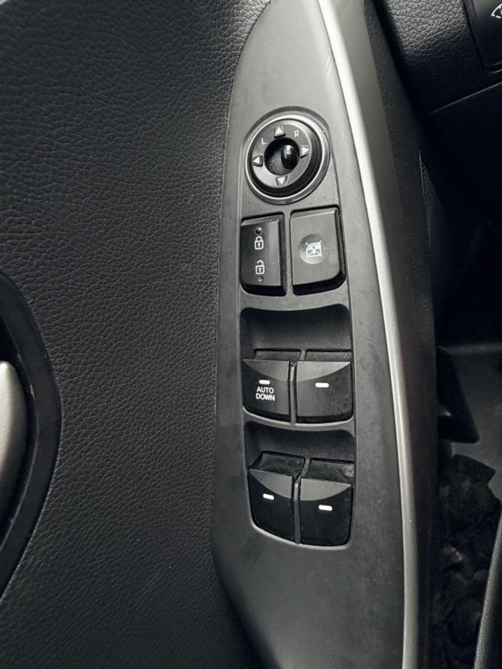 2014 Hyundai Elantra GT 5dr Hatchback Automatic GL Photo