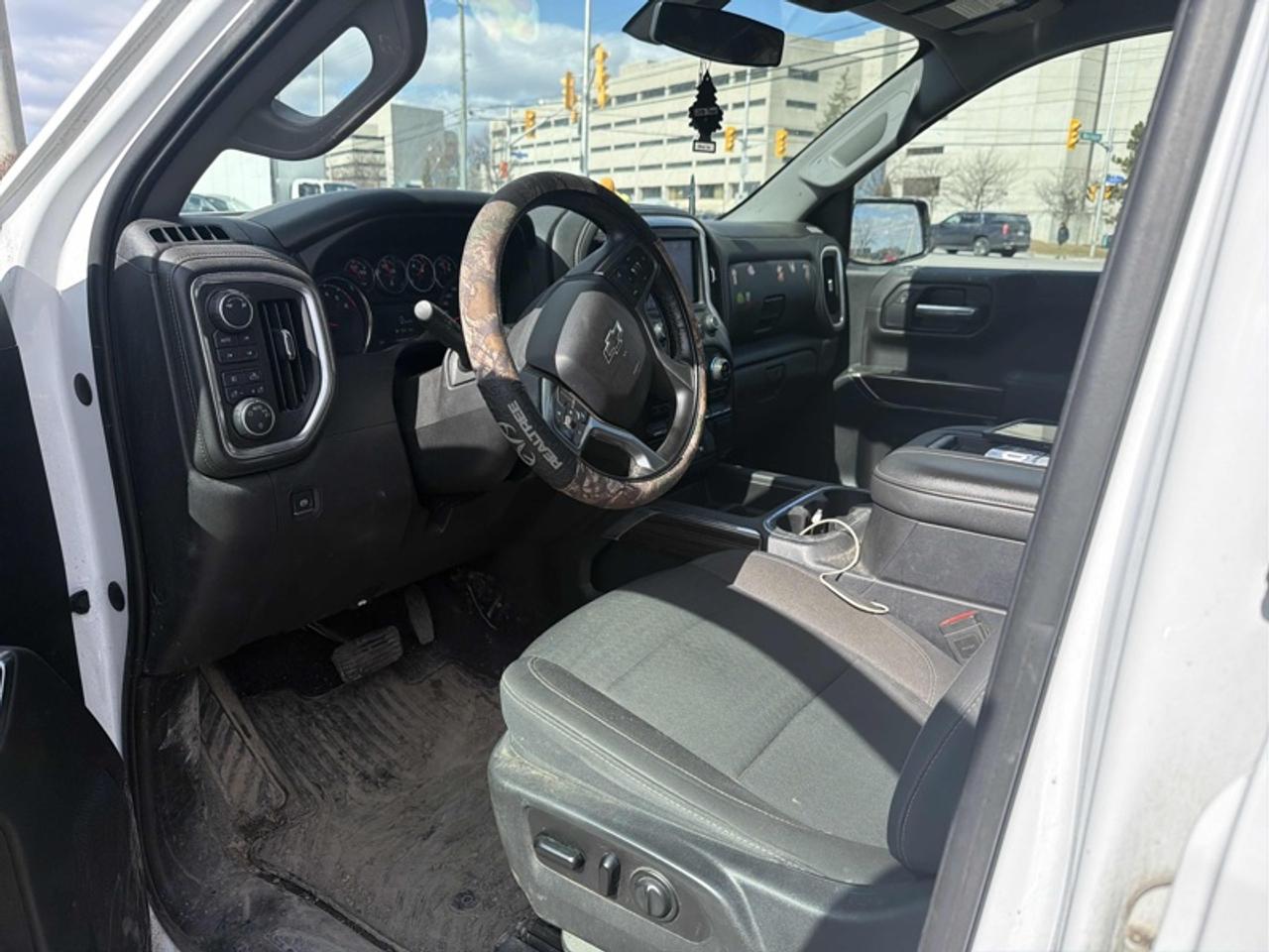 2019 Chevrolet Silverado 1500 RST, DBL CAB, 5.3 V8, Z71 Photo