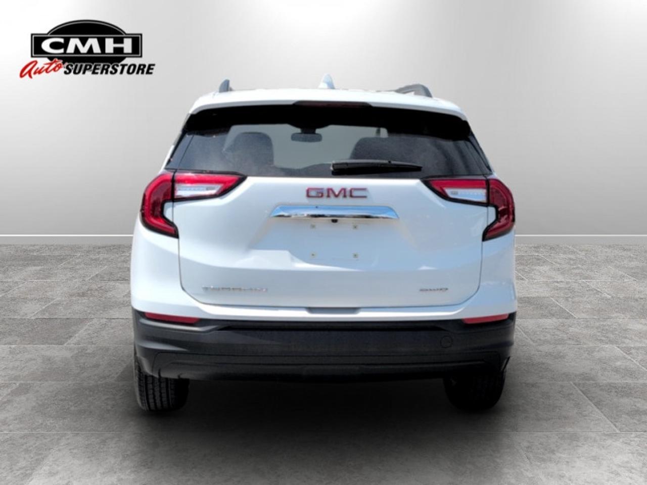 2022 GMC Terrain SLE  **CLEAN CARFAX** Photo