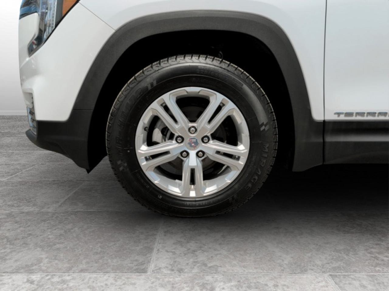 2022 GMC Terrain SLE  **CLEAN CARFAX** Photo