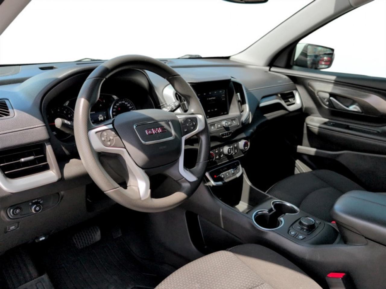 2022 GMC Terrain SLE  **CLEAN CARFAX** Photo