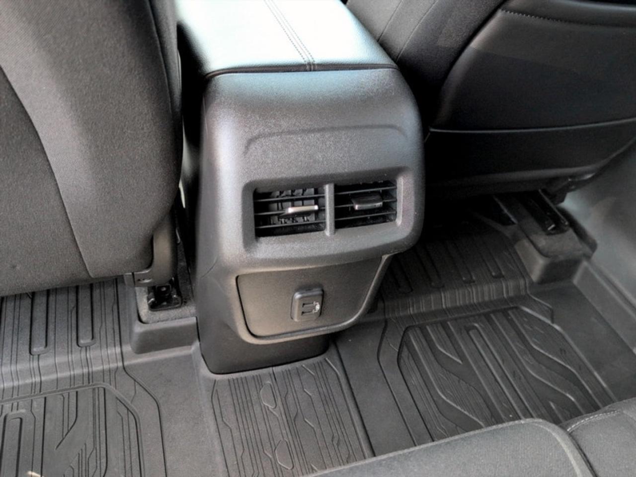2022 GMC Terrain SLE  **CLEAN CARFAX** Photo