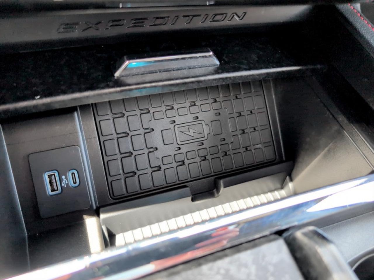 2022 Ford Expedition Limited Stealth Edition  *CLEAN CF* Photo