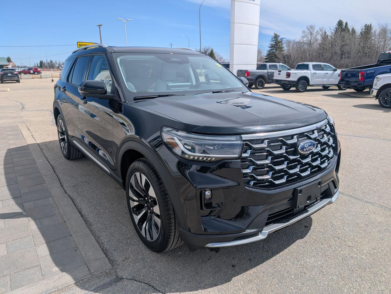2026 Ford Explorer Platinum Photo3