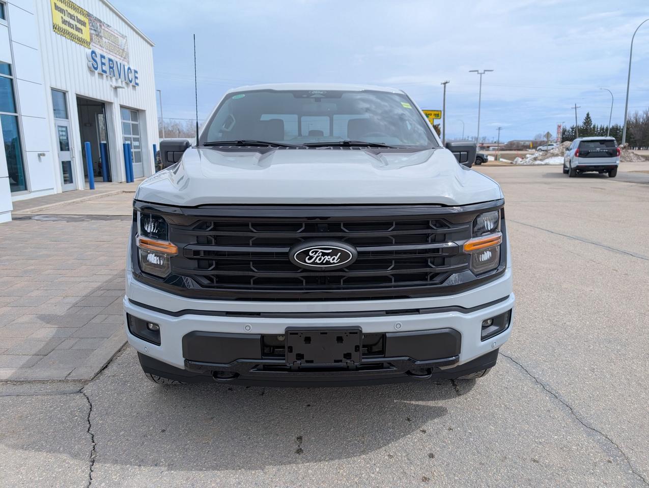 2026 Ford F-150 XLT Photo2