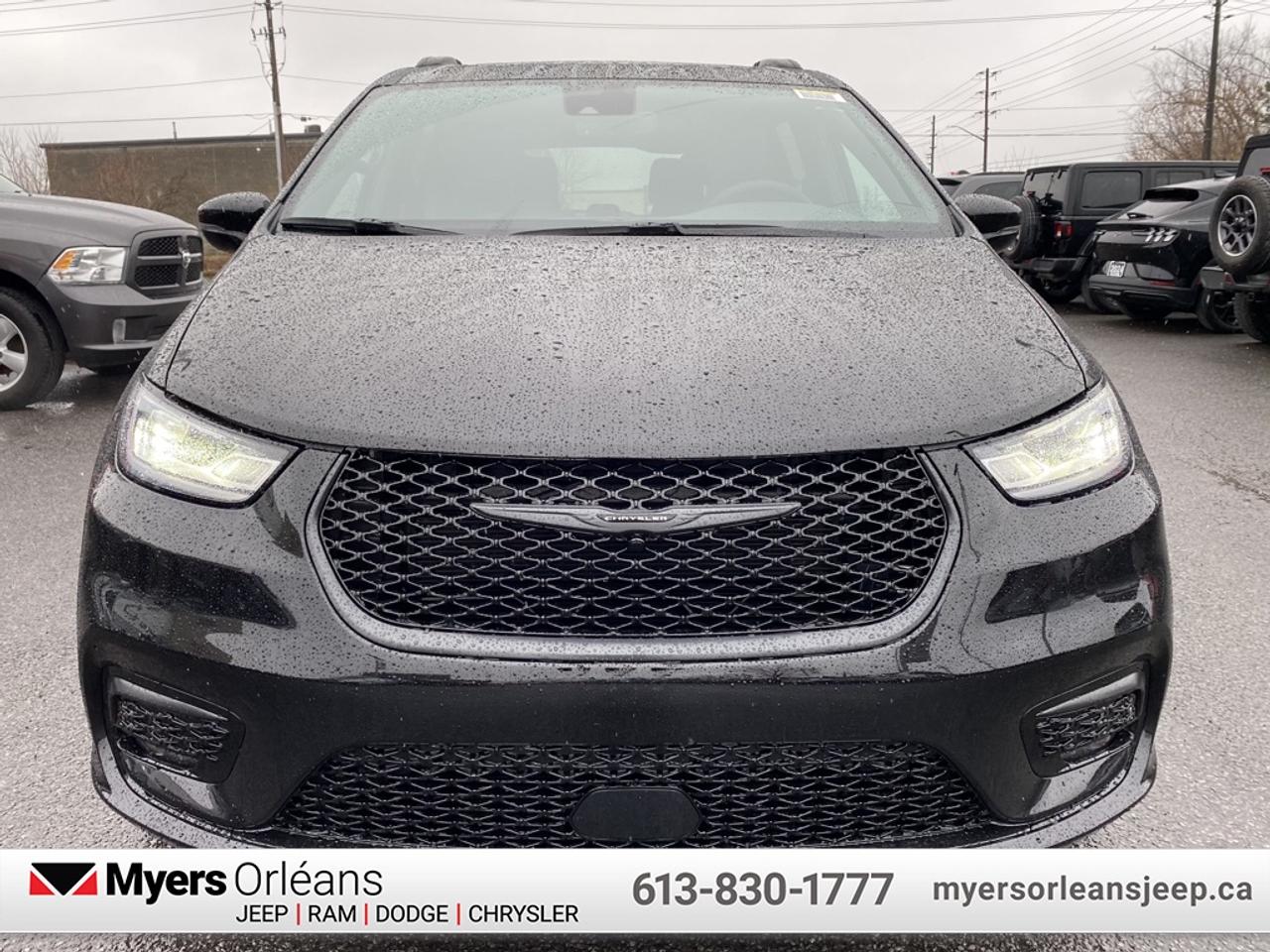 2026 Chrysler Pacifica Select AWD  - Sunroof - $180.63 /Wk Photo