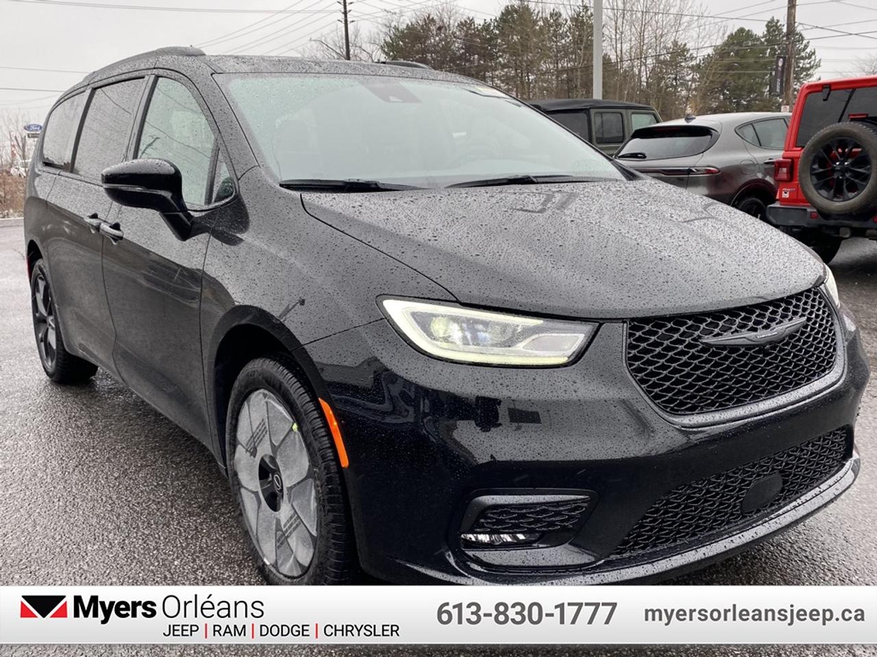 2026 Chrysler Pacifica Select AWD  - Sunroof - $180.63 /Wk Photo3