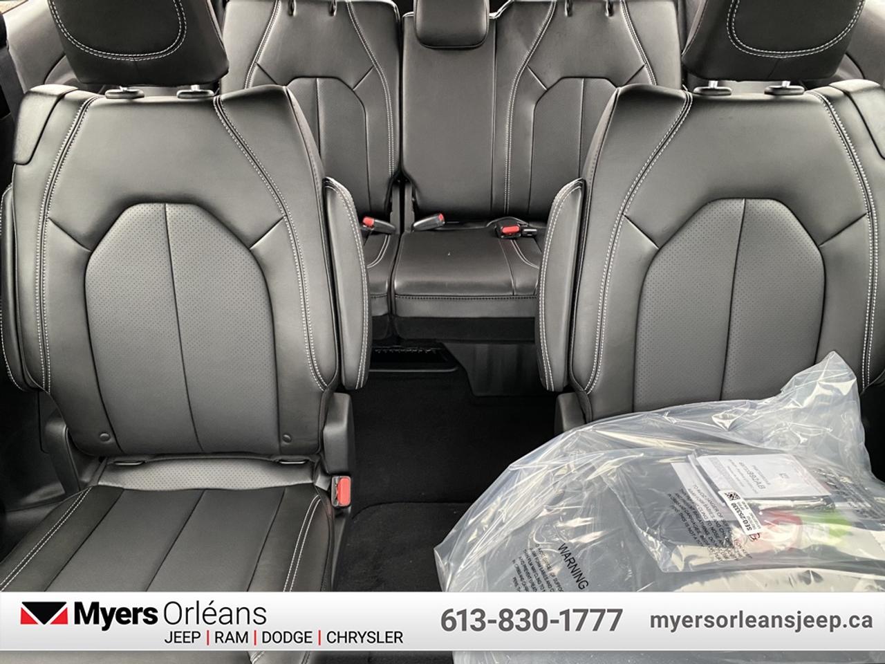 2026 Chrysler Pacifica Select AWD  - Sunroof - $180.63 /Wk Photo