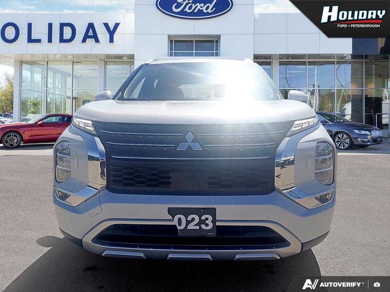2023 Mitsubishi Outlander Phev SEL Photo