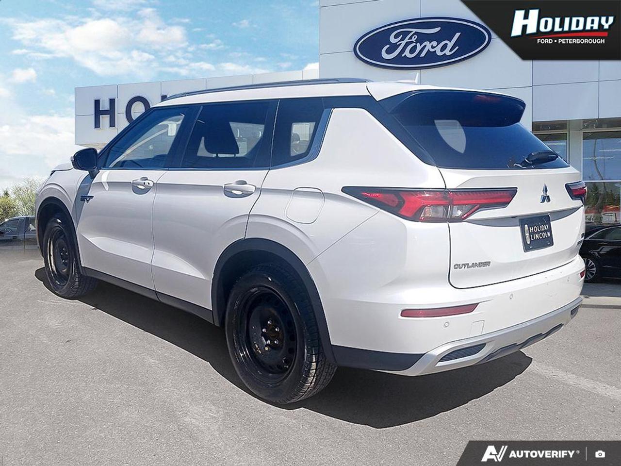 2023 Mitsubishi Outlander Phev SEL Photo
