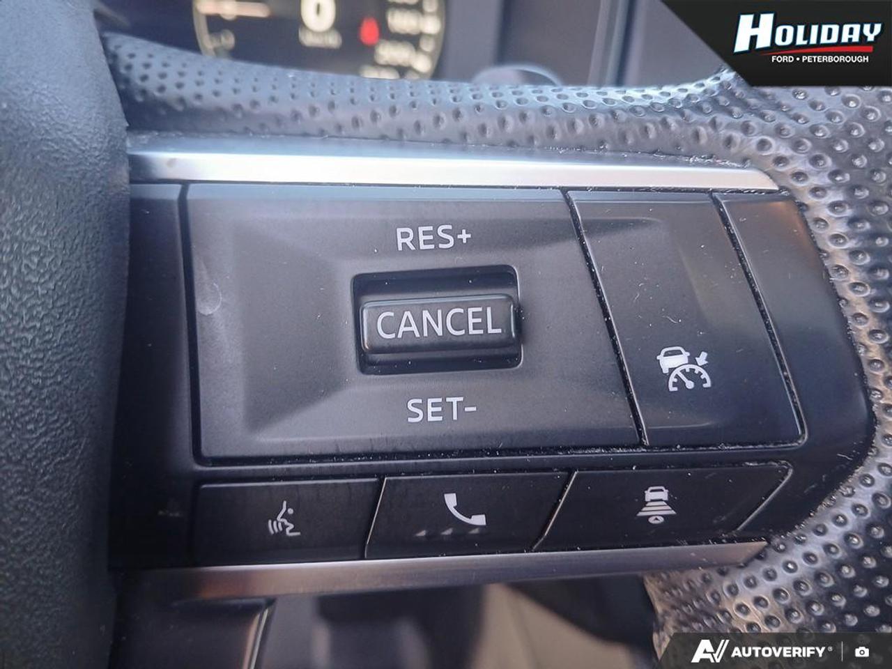 2023 Mitsubishi Outlander Phev SEL Photo