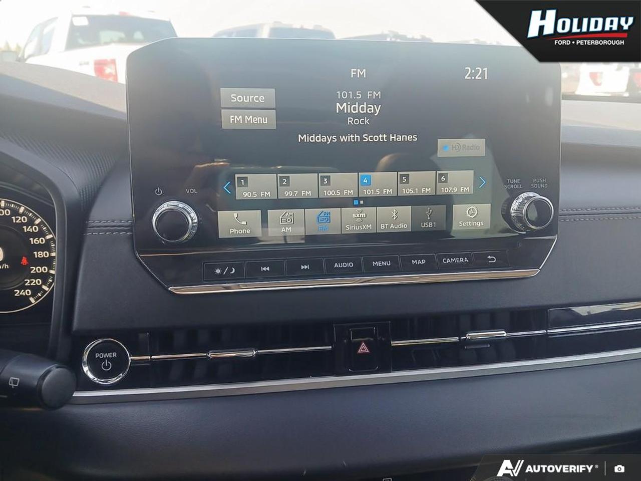 2023 Mitsubishi Outlander Phev SEL Photo