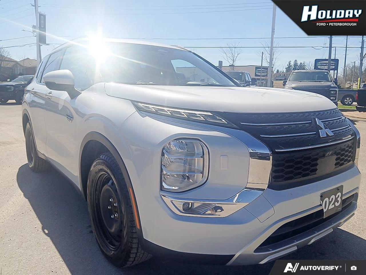 2023 Mitsubishi Outlander Phev SEL Photo