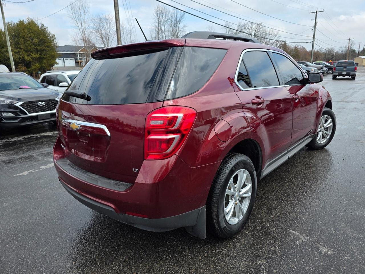 2017 Chevrolet Equinox LT Photo