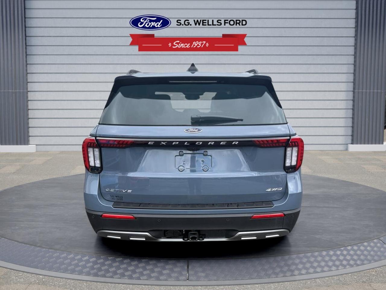 2026 Ford Explorer Active Photo