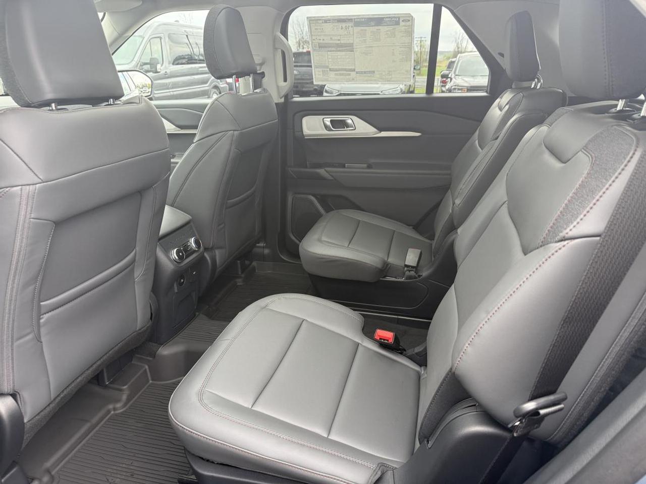 2026 Ford Explorer Active Photo