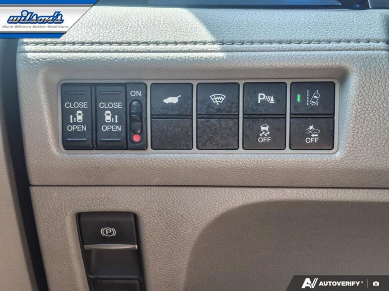 2020 Honda Odyssey Touring | DVD| Leather| Sunroof | Power Sliding Doors | Adaptive Cruise | Heated Seats | and More ! Photo