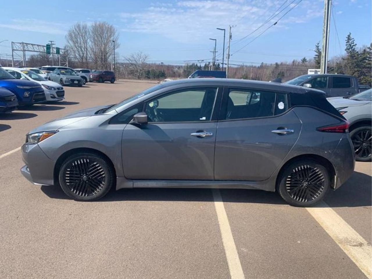 2023 Nissan Leaf SV PLUS | 60 kWh Battery | Heated Seats + Steering | Blind Spot | Carplay + Android Auto | and More! Photo