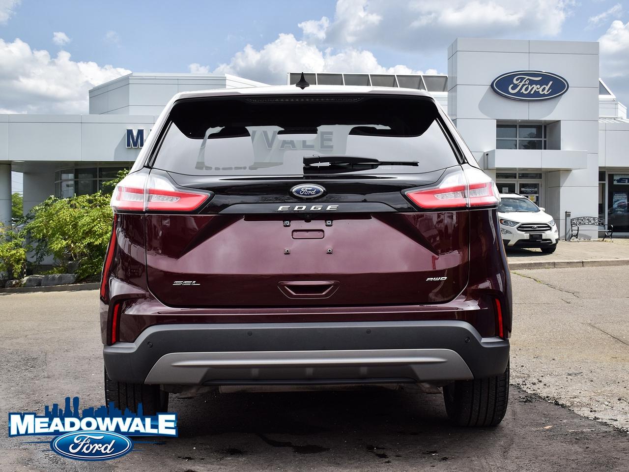 2023 Ford Edge SEL Photo