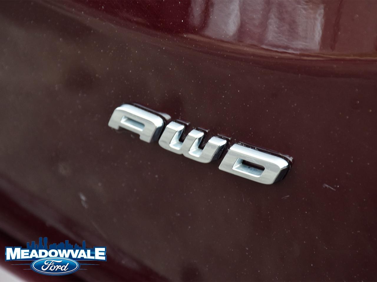 2023 Ford Edge SEL Photo