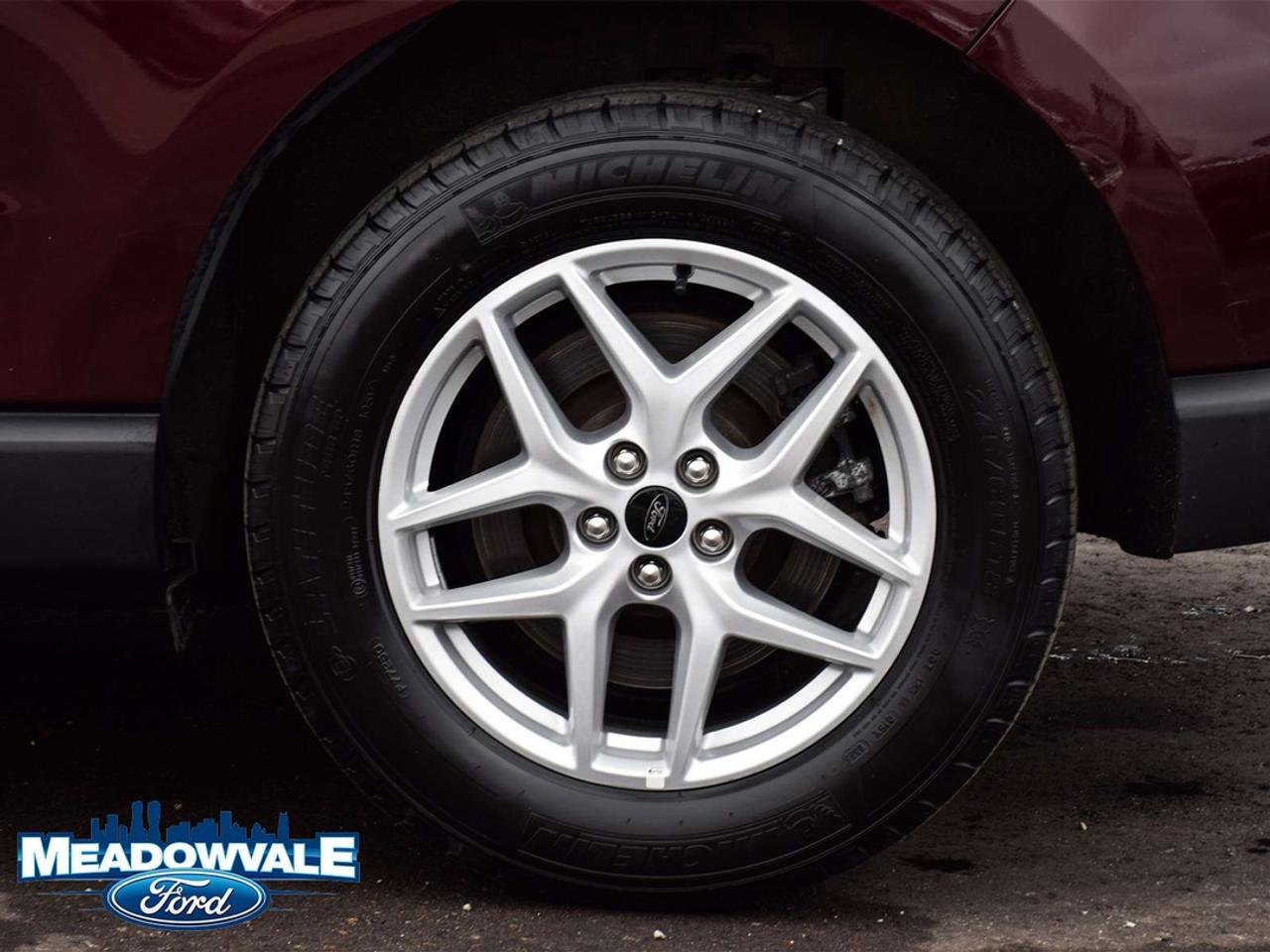 2023 Ford Edge SEL Photo