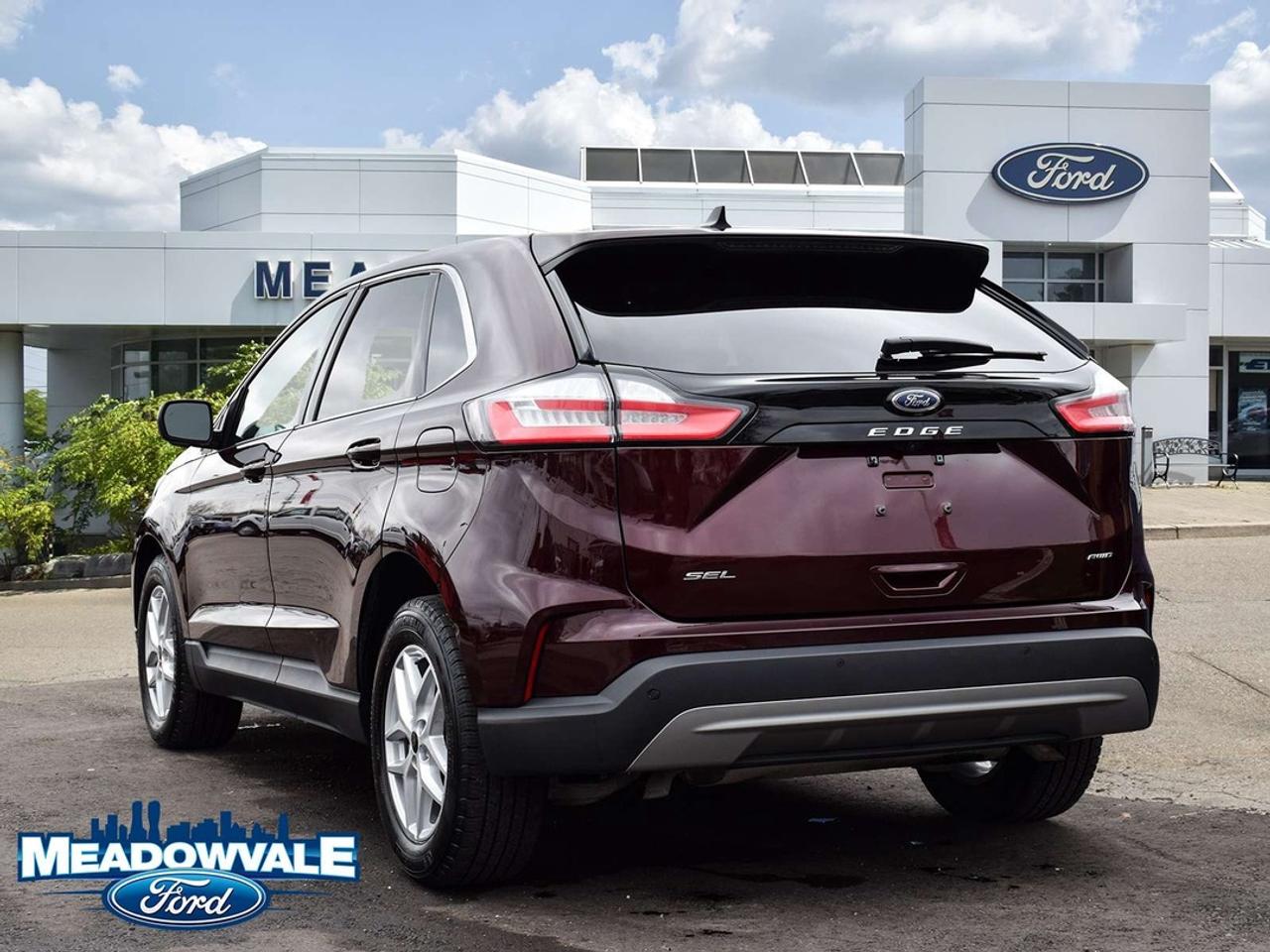 2023 Ford Edge SEL Photo