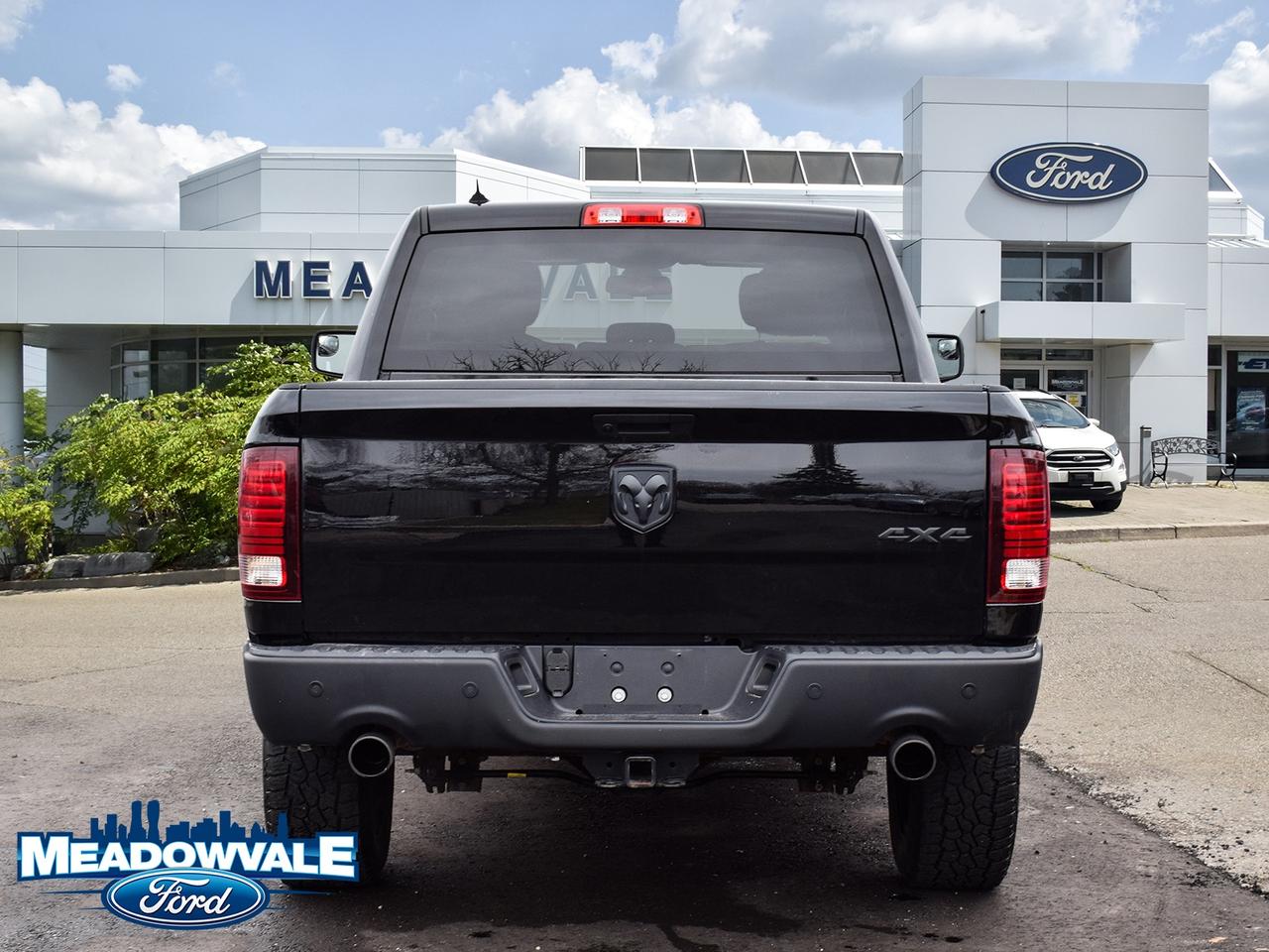2022 RAM 1500 Classic WARLOCK Photo