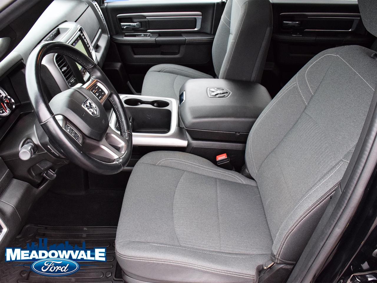 2022 RAM 1500 Classic WARLOCK Photo