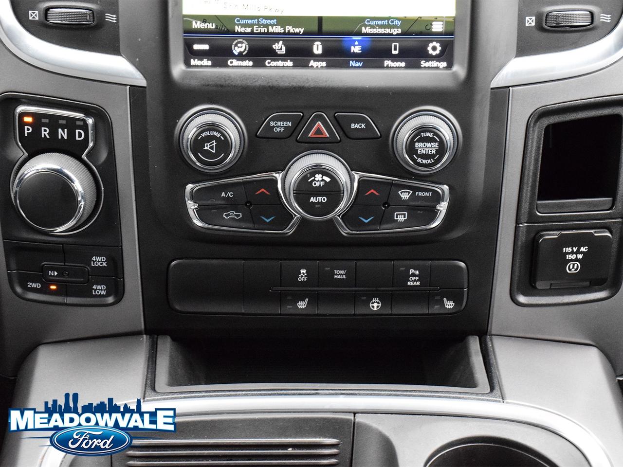 2022 RAM 1500 Classic WARLOCK Photo