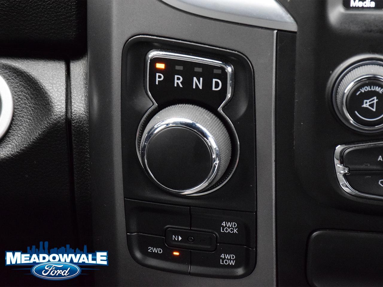 2022 RAM 1500 Classic WARLOCK Photo