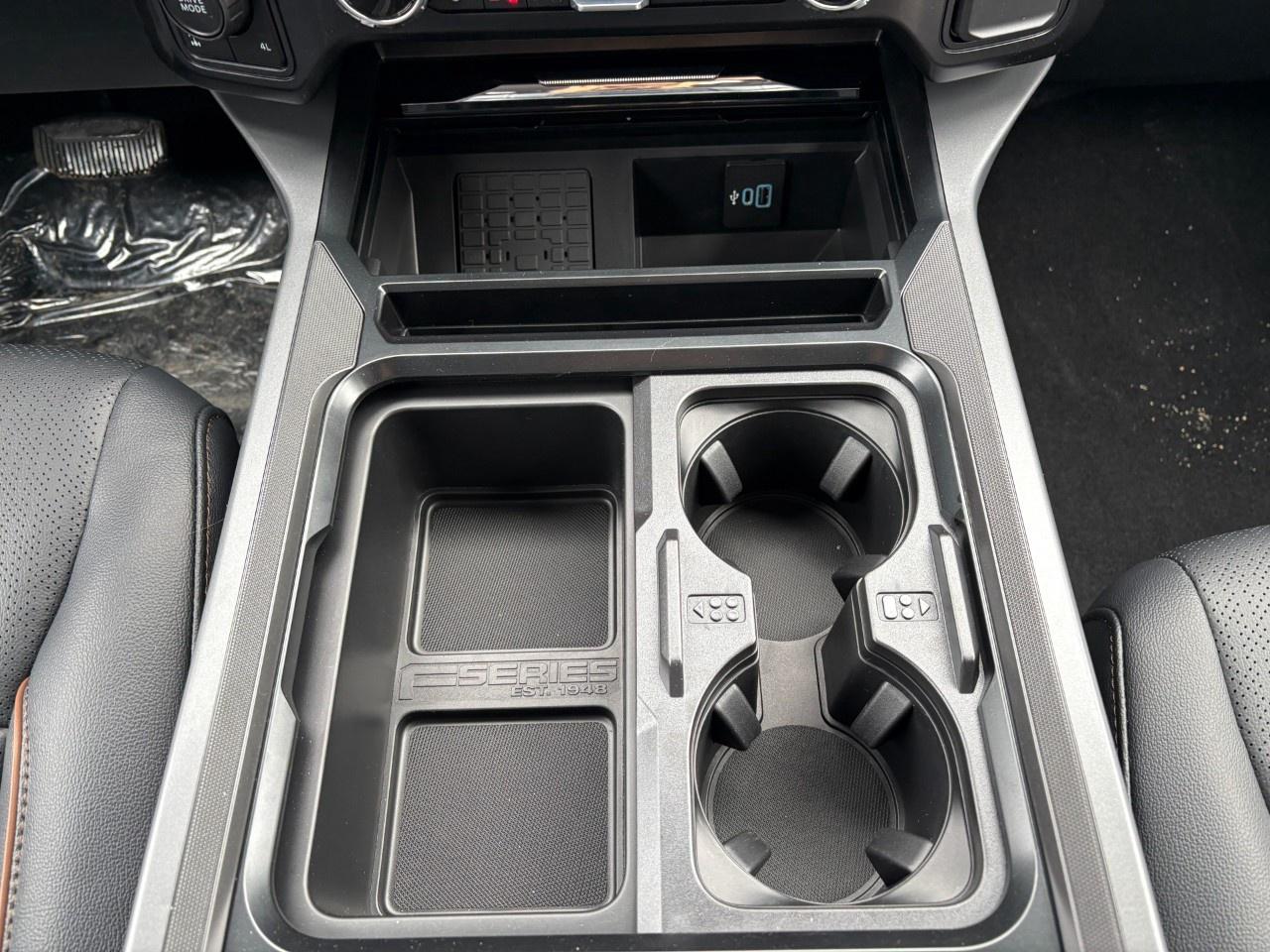 2026 Ford F-250 Super Duty SRW LARIAT 4WD CREW CAB 6.75' BOX Photo