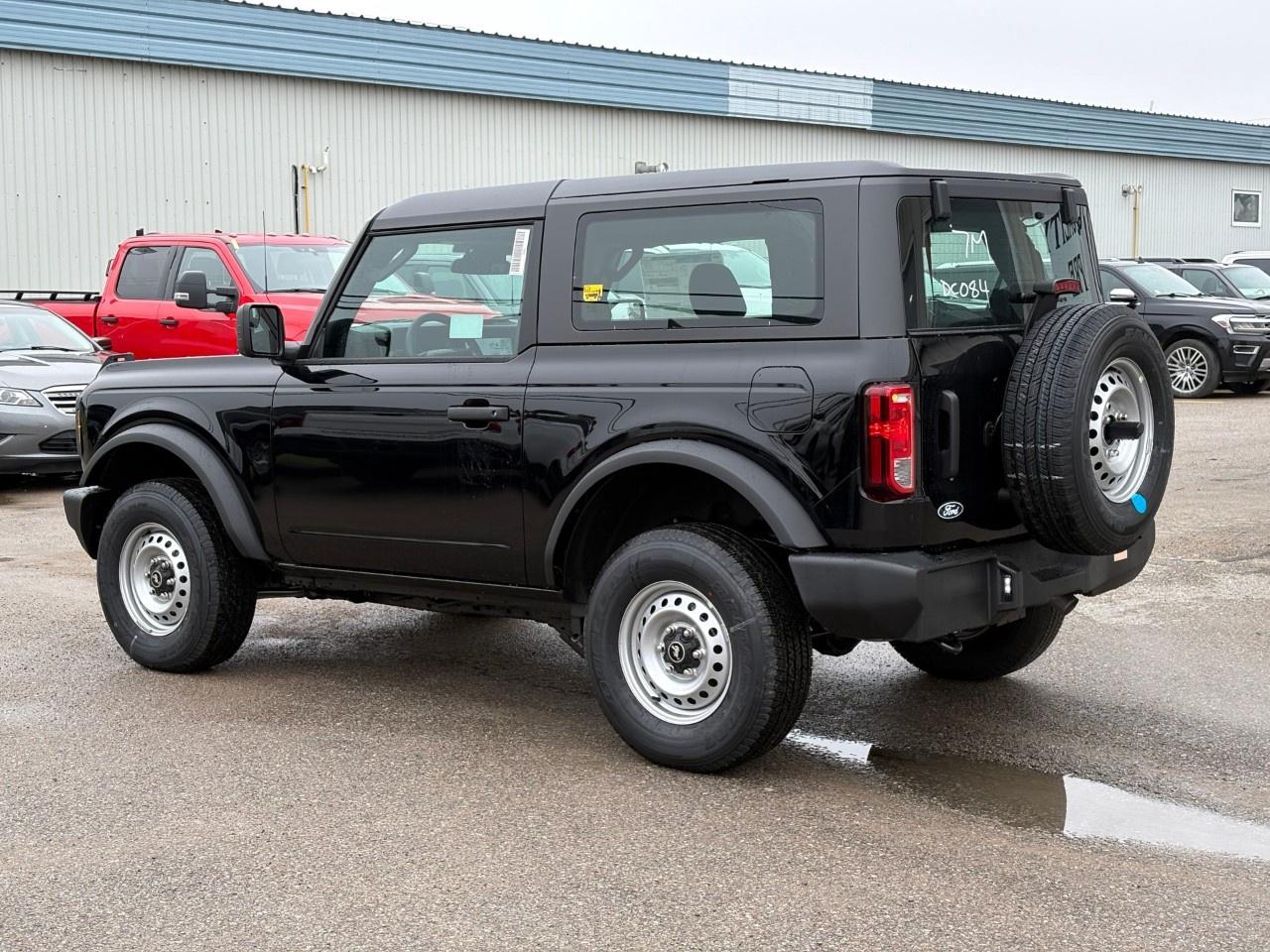 2026 Ford Bronco Base 2 Door 4x4 Photo