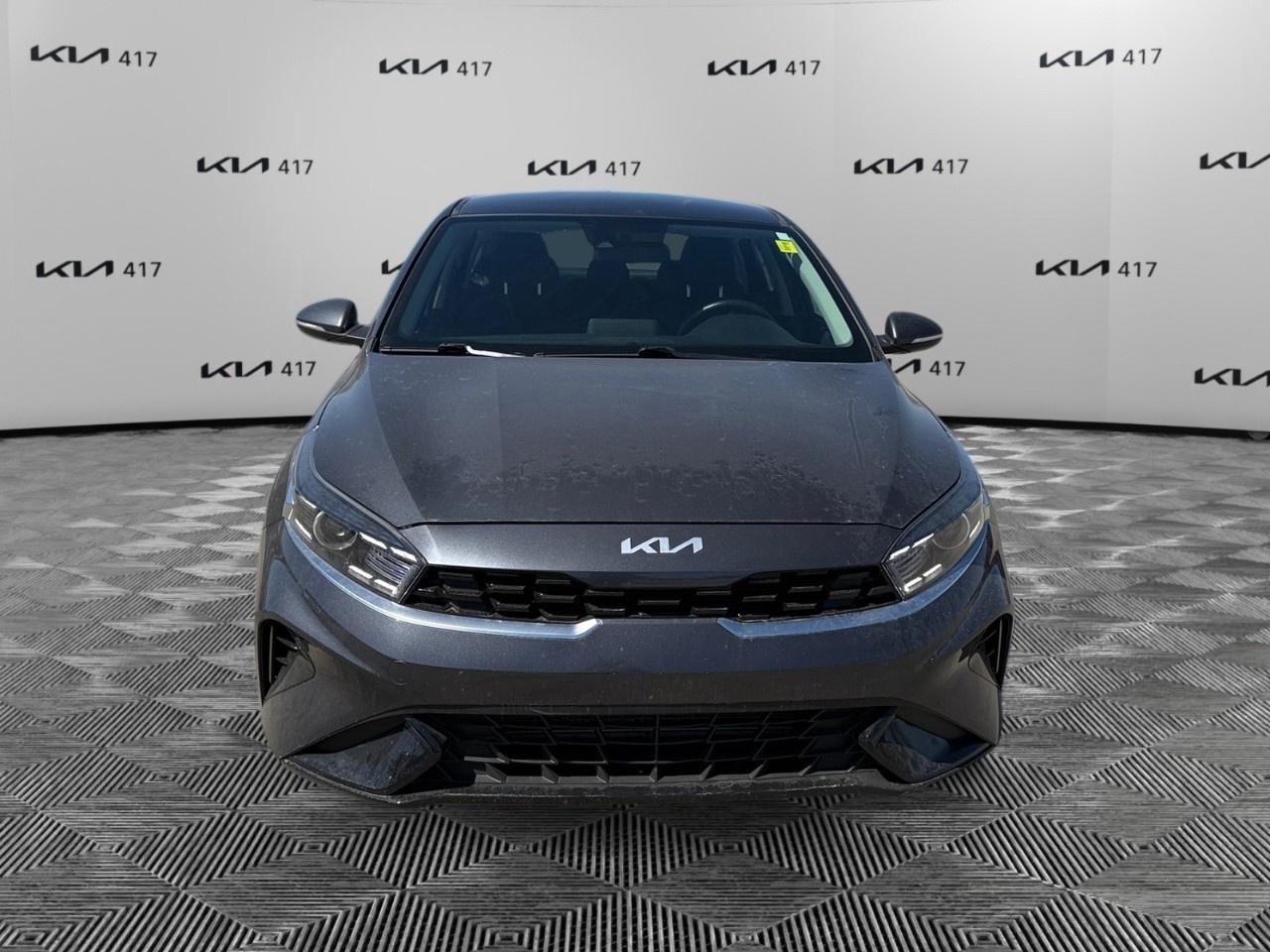 2023 Kia Forte5 EX IVT Photo