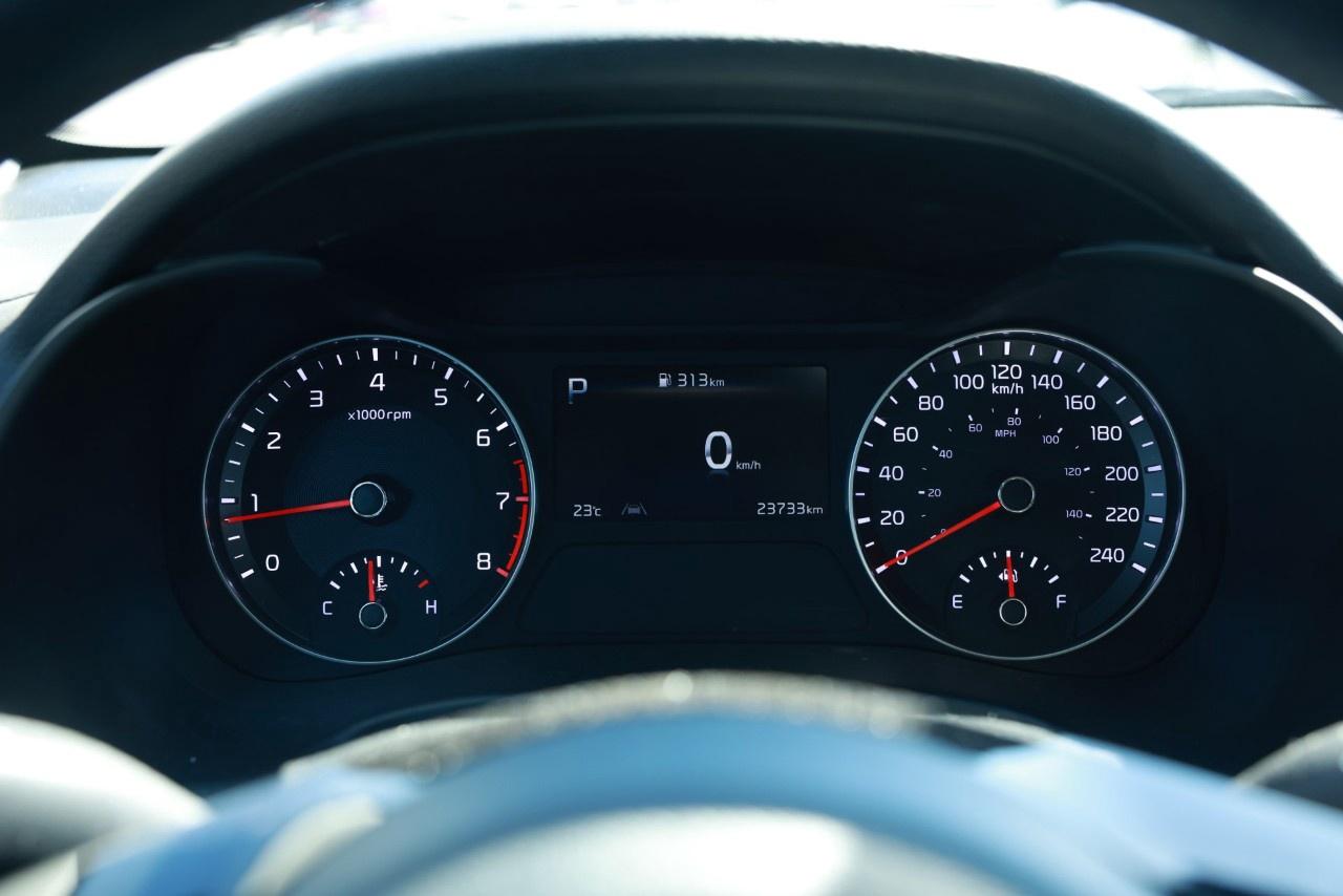 2023 Kia Forte5 EX IVT Photo