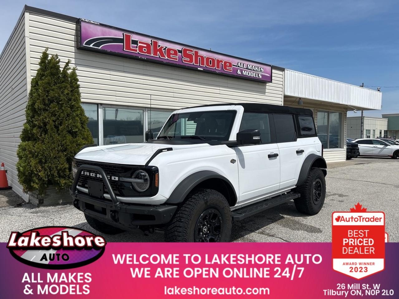 2023 Ford Bronco WildTrak Photo