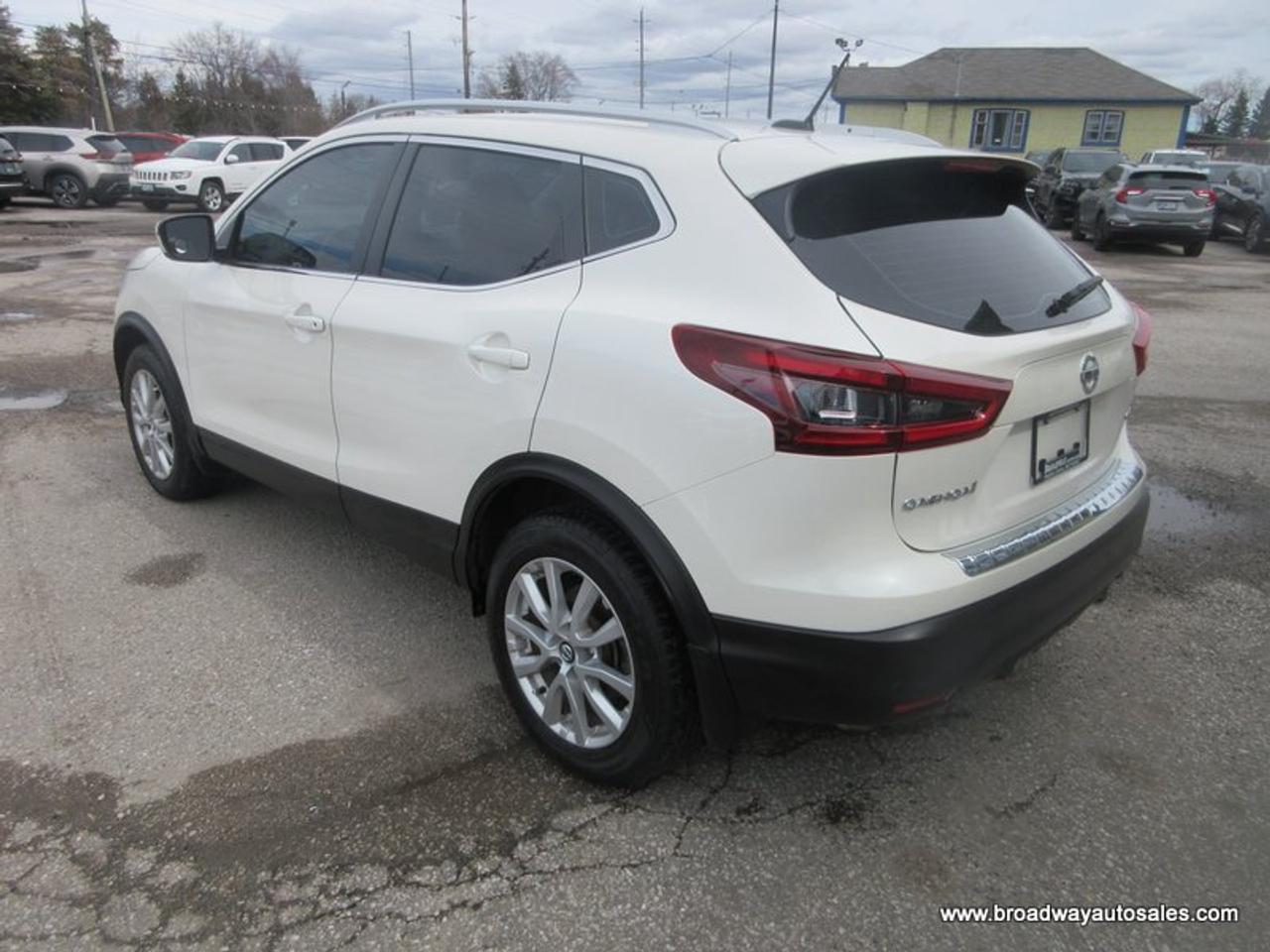 2023 Nissan Qashqai ALL-WHEEL DRIVE SV-VERSION 5 PASSENGER 2.0L - DOHC.. ECO & SPORT MODE.. HEATED SEATS & WHEEL.. BACK-UP CAMERA.. POWER SUNROOF.. Photo