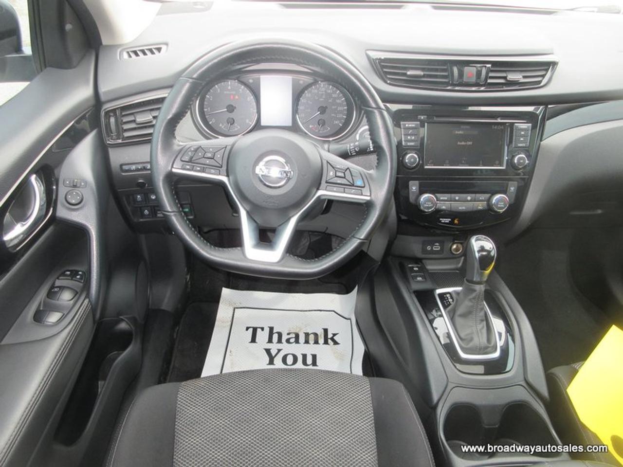 2023 Nissan Qashqai ALL-WHEEL DRIVE SV-VERSION 5 PASSENGER 2.0L - DOHC.. ECO & SPORT MODE.. HEATED SEATS & WHEEL.. BACK-UP CAMERA.. POWER SUNROOF.. Photo