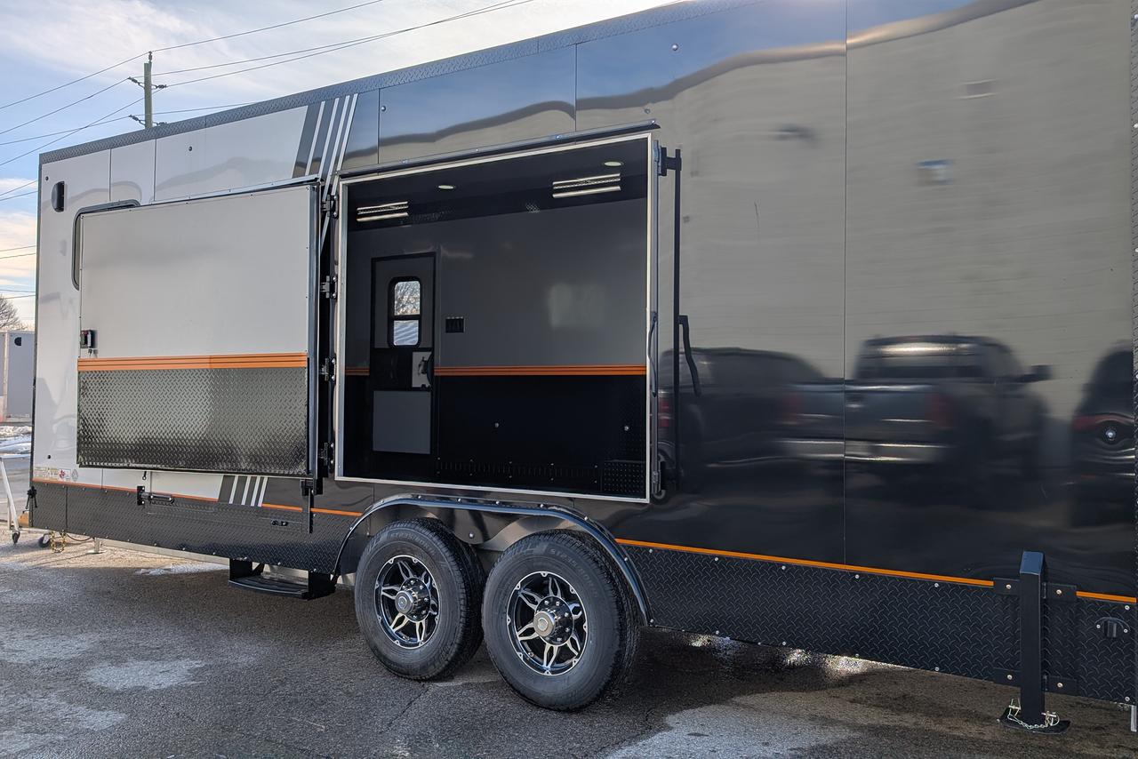 2025 Canadian Trailer Company 8.5X22 V-Nose Cargo Trailer Aluminum Car Hauler Photo20